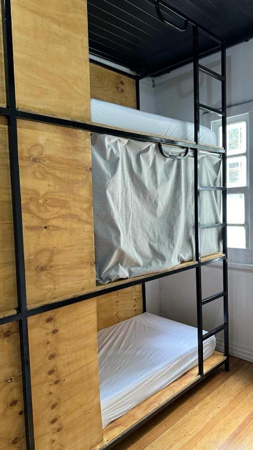 Hostel Hug Brasil Куритиба Екстериор снимка