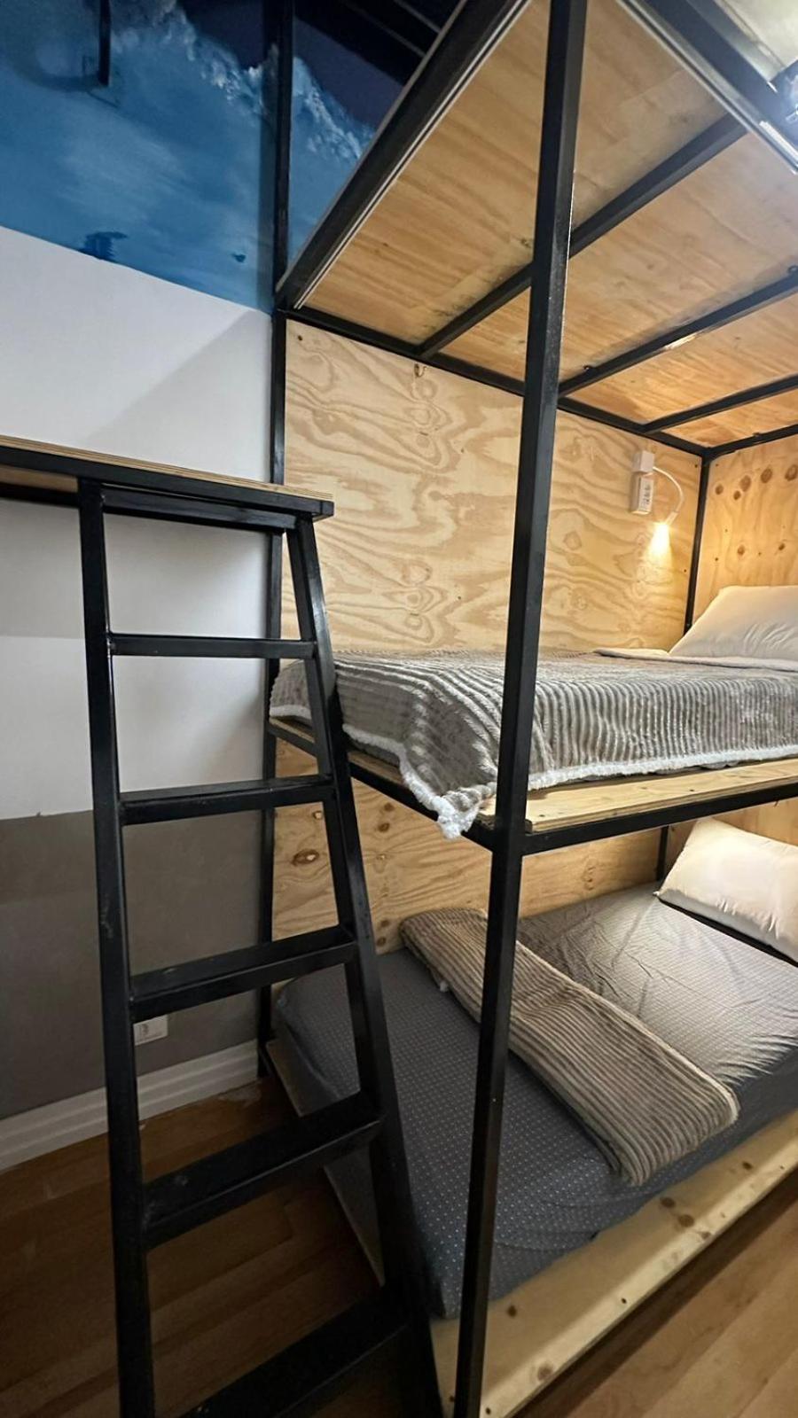 Hostel Hug Brasil Куритиба Екстериор снимка