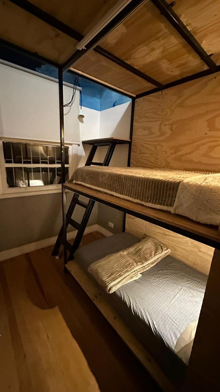 Hostel Hug Brasil Куритиба Екстериор снимка